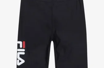 오늘 구매한 휠라키즈래쉬가드 우왕굿~